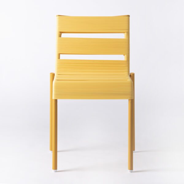 Barcelonette Dining Chair :: PVC Vainilla :: 1